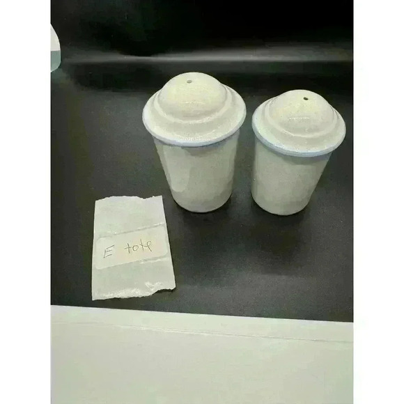 Savior Vivre "Luscious" Salt and Pepper Set Grapes Flowers and Green Leaf Design - Picture 9 of 10